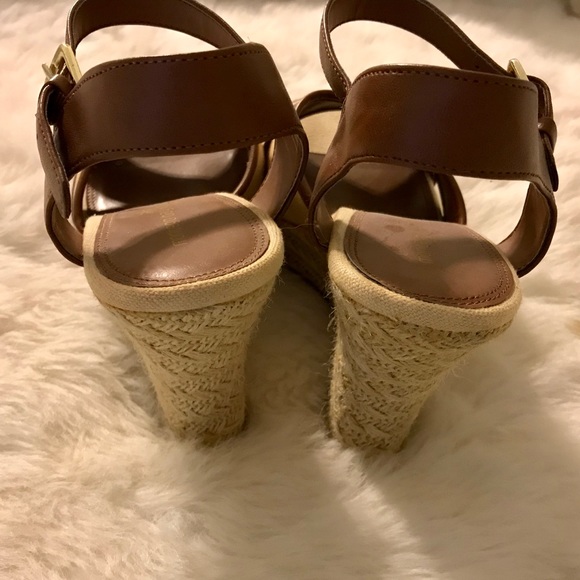 Monteau Bay Club Summer Wedge - Picture 3 of 4